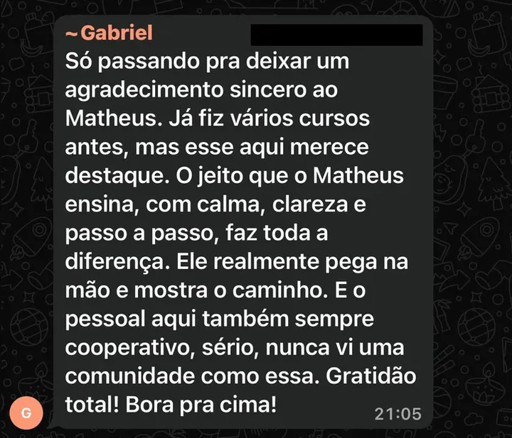 Gabriel agradece ao Matheus pelo jeito calmo, claro e passo a passo de ensinar, e elogia a comunidade cooperativa.